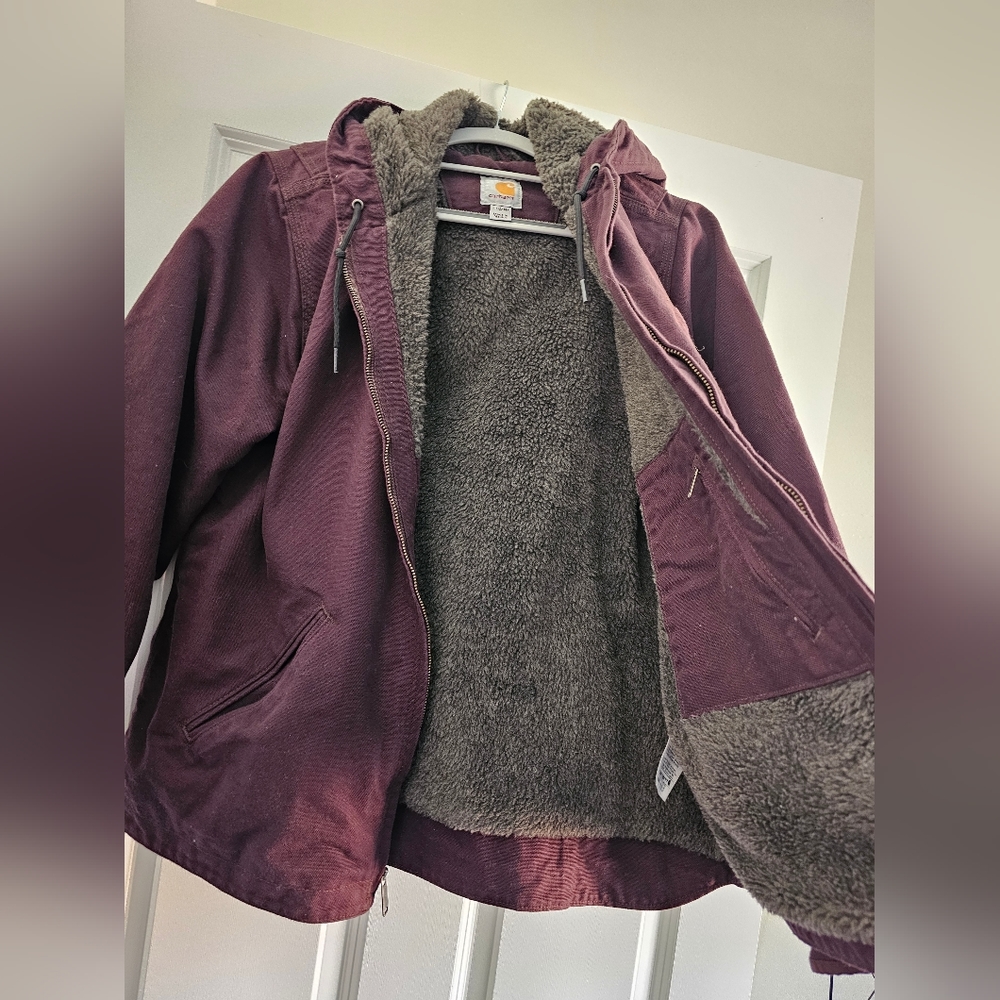 Womens size L Carharrt winter coat, purple
